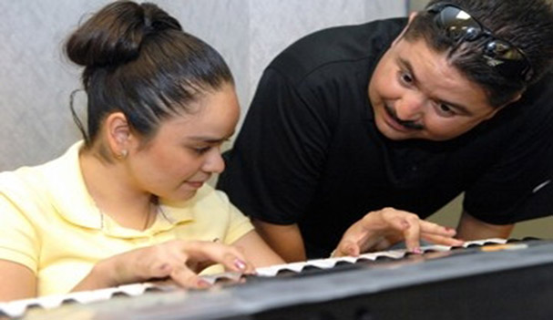 Getting keyboard music lessons
